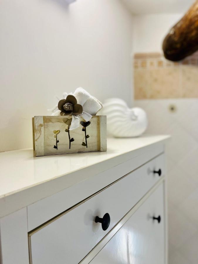Gesu Nuovo Apartment เนเปิลส์ ภายนอก รูปภาพ