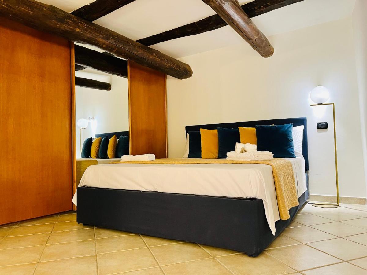 Gesu Nuovo Apartment เนเปิลส์ ภายนอก รูปภาพ
